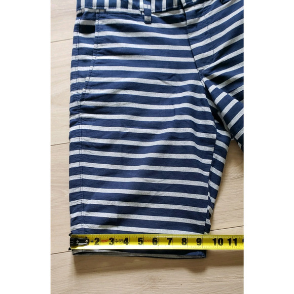 GAP Shorts Lot Mens 29 3pc Stripe Navy Blue Grey Khaki Chino Cotton Summer Set - Picture 11 of 15